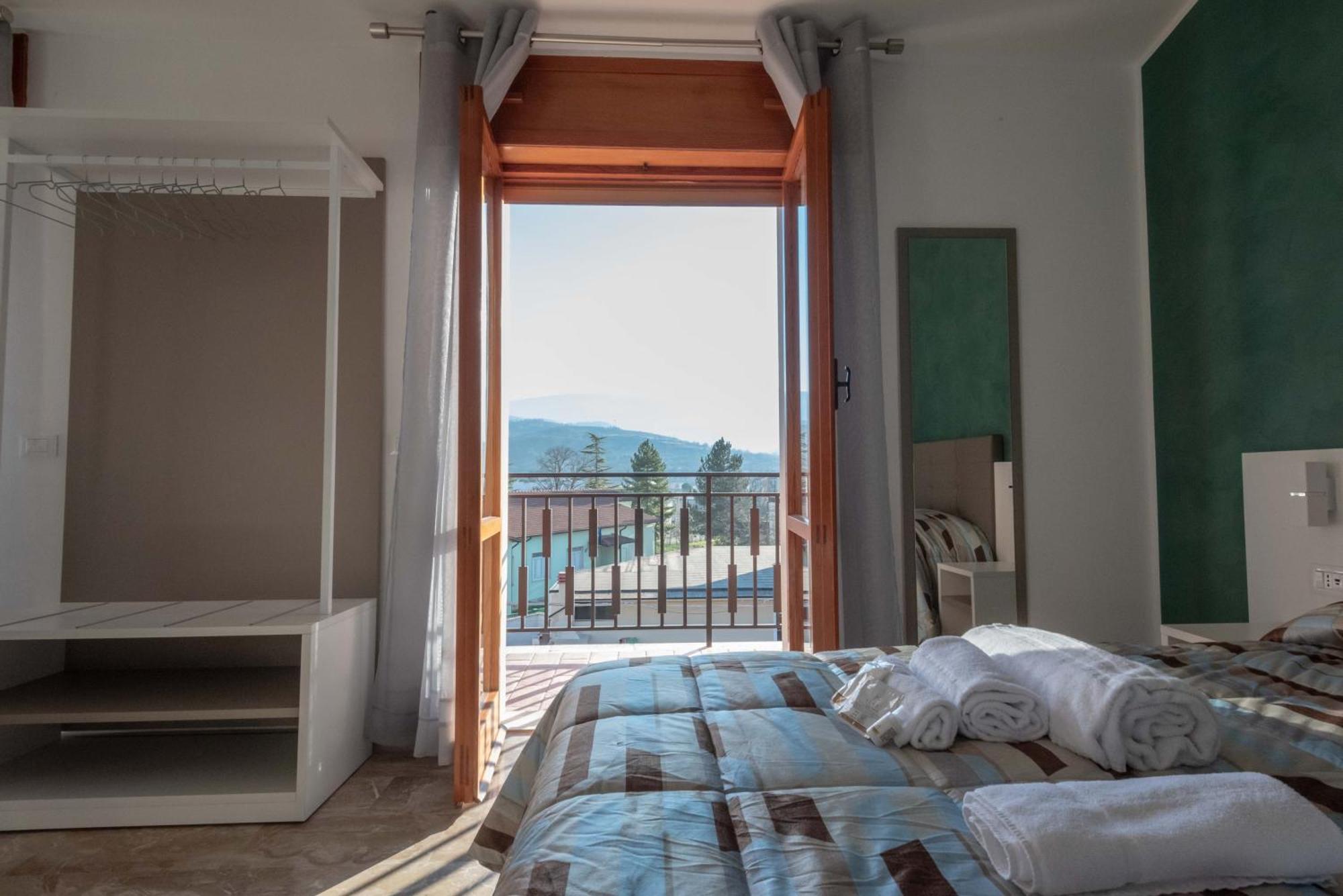 B&B Il Risveglio Del Cavaliere Gioia Dei Marsi Exterior foto